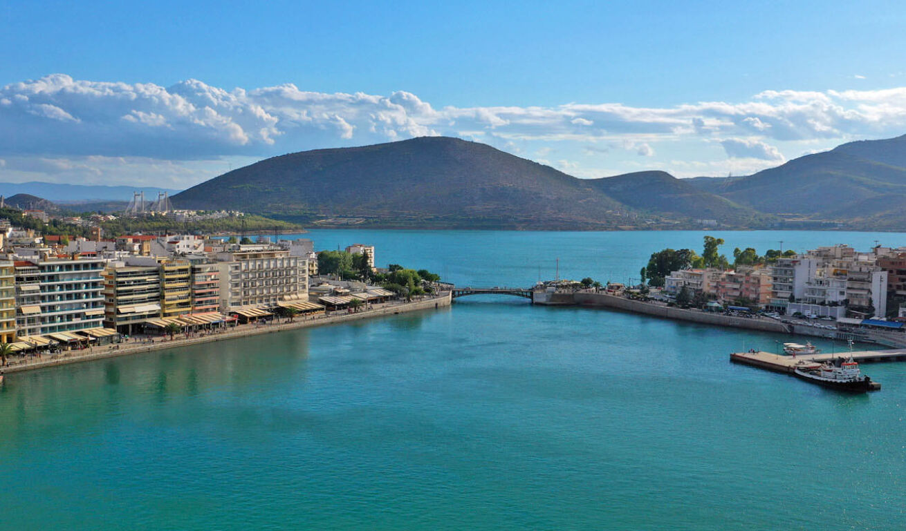Panoramic view of the town of Chalkida, with the numerous houses overlooking the port