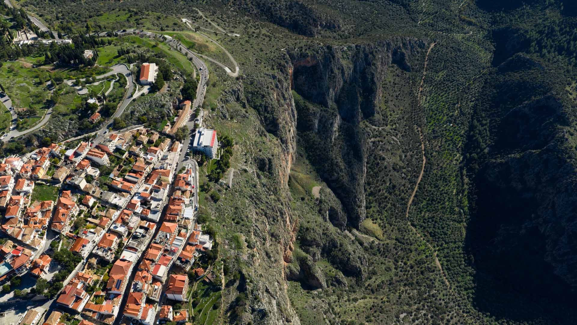 /en/mainland/central-greece/delphi