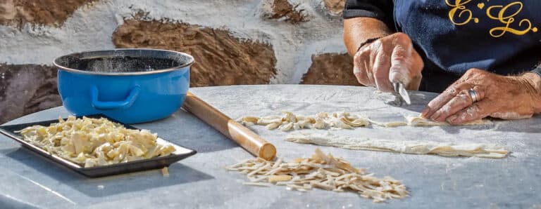 Παραδοσιακά ζυμαρικά