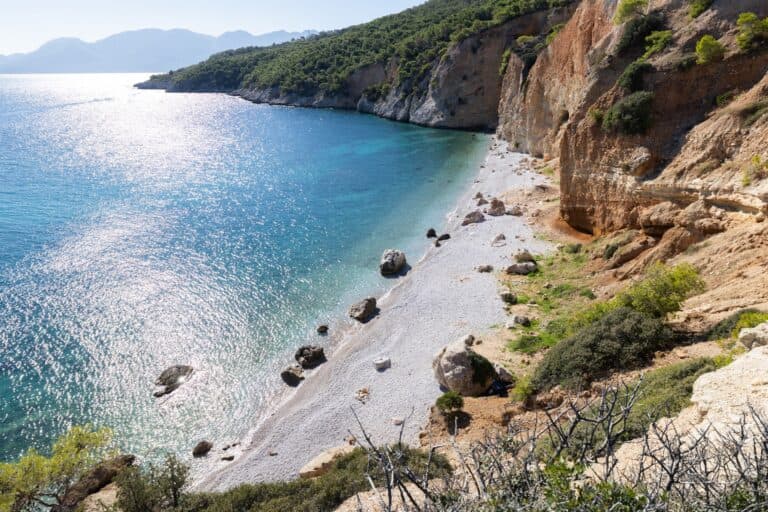 Παραλίες στο Αγκίστρι