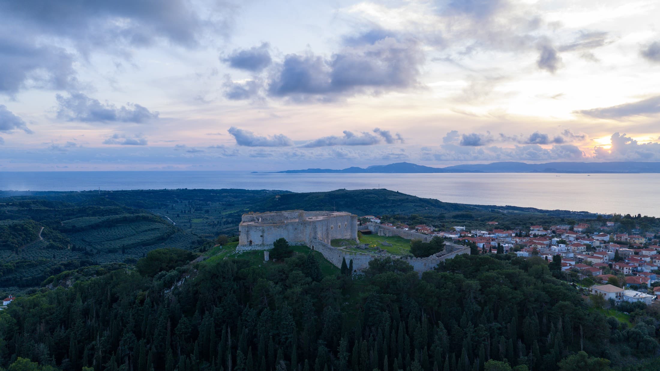 Chlemoutsi Castle