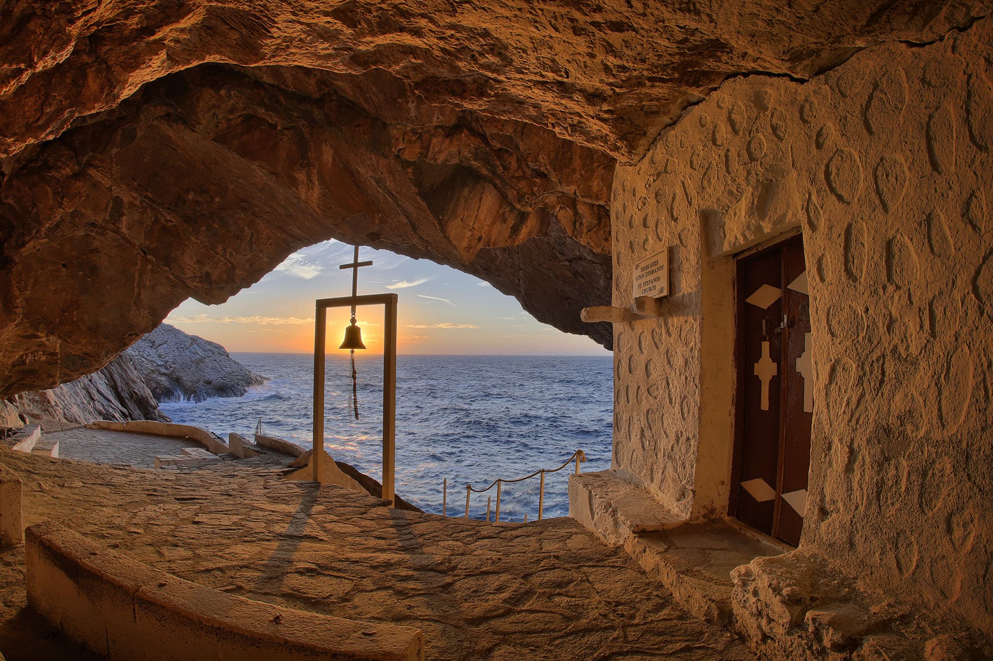 Chiese: Spazi Sacri di Connessione