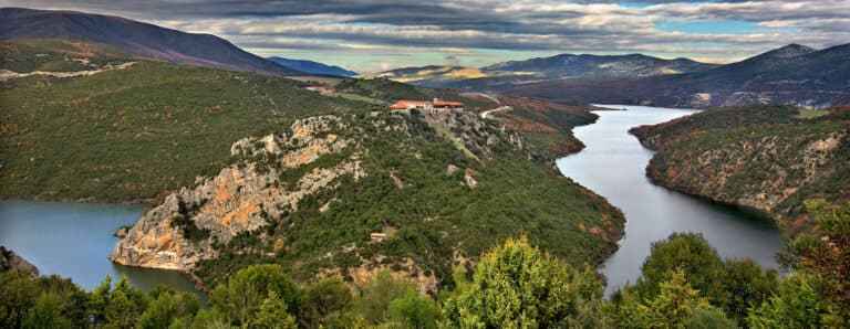 Monasterios de Grevena