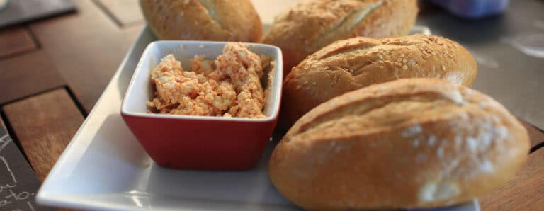 Tradition Gustative sur le Rocher de Sidira