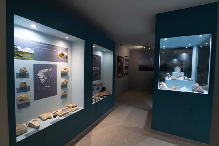 Museo de Historia Geológica del Olimpo