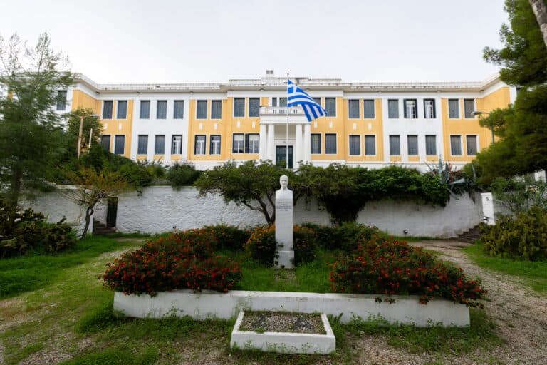 Αναργύρειος & Κοργιαλένειος Σχολή Σπετσών