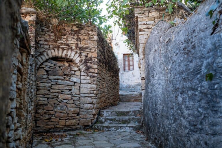 Escursionismo a piedi e giri turistici a Symi
