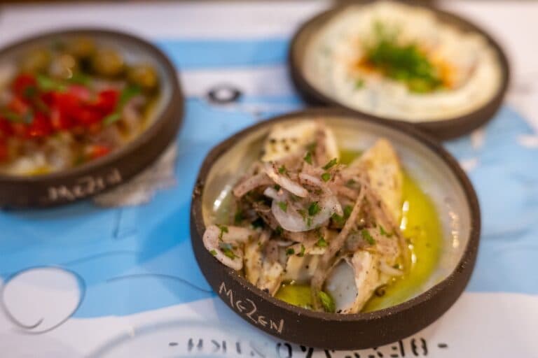 En las Famosas Tsipourádika de Volos