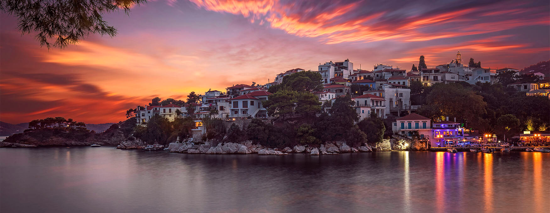 Descoperiți farmecul și moștenirea culturală a minunatei insule grecești Skiathos