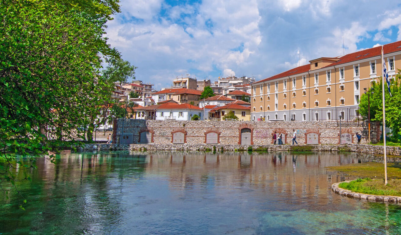 Picturesque houses of the town, built around Agia Varvara springs