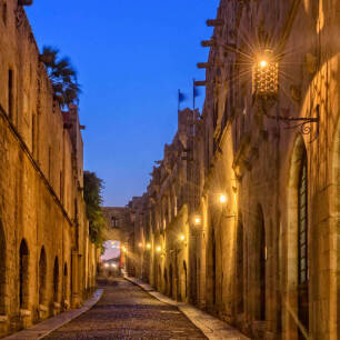 Άποψη της Οδού των Ιπποτών στη χώρα της Ρόδου