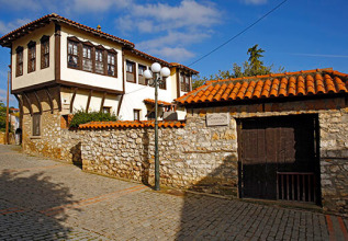 κοkkas_3_xanthineighbourhoodsvillages-avdira_555x360