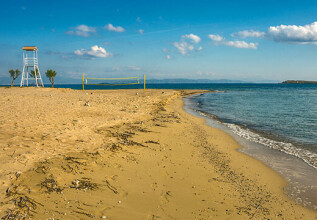 i_491557168_beachesofagistri-skala_555x360