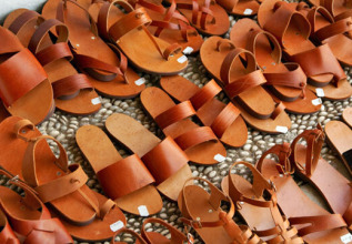 i_91351577_shopping-sandals_555x360