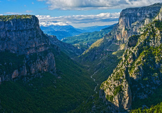 kakarouhas_0002_topgorges-vikos_555x360