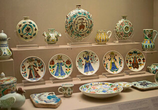 kakarouhas_13-6581_museums-islamicart_555x360