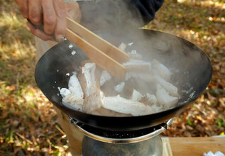 kokkas_grevenalocalcustoms_mushrooms_555x360