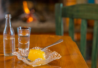 merakos_06_tasteswhichlingerinthememory_555x360