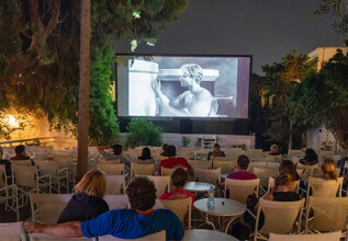 merakos_1375_opencinemas-mykonos_555x360