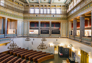 papanikolatos_306_c00a0852_nationalhistoricmuseum_555x360