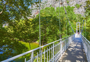 s_110967215_rivers-pineios_555x360