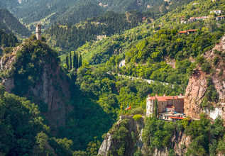 s_1496949053_monasteries-panagiaprousiotissa_555x360