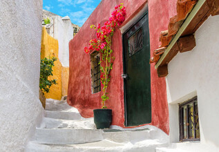 s_2017190141_AroundTheAcropolisHill_555x360