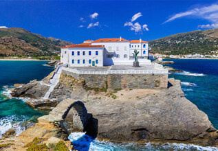 s_448979782_escapenearbycyclades-andros_555x360