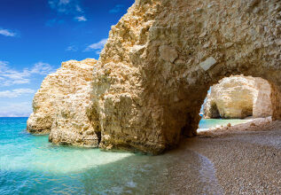 s_672726841_koufonisia_750x440