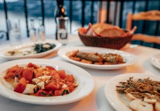 traditional_food_skiathos_555_360