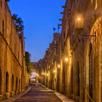 Άποψη της Οδού των Ιπποτών στη χώρα της Ρόδου